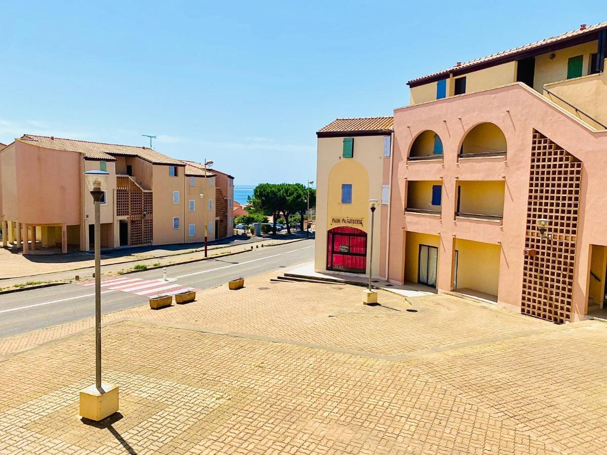 Appartement Proche Mer Avec Piscine Et Parking Fleury  Extérieur photo