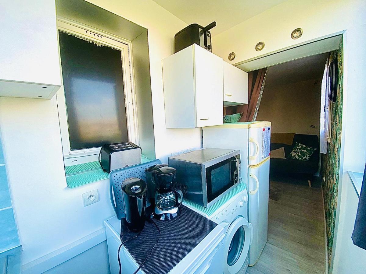 Appartement Proche Mer Avec Piscine Et Parking Fleury  Extérieur photo