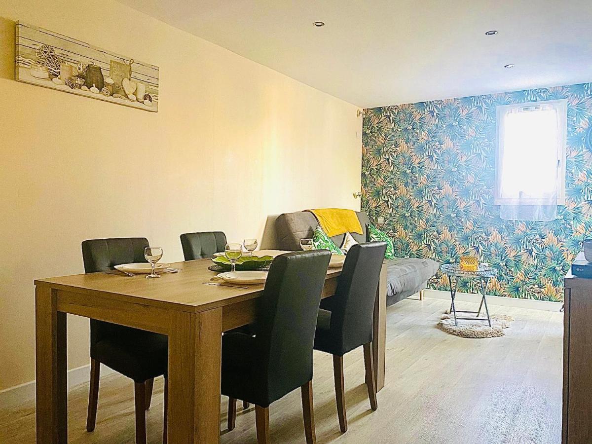 Appartement Proche Mer Avec Piscine Et Parking Fleury  Extérieur photo