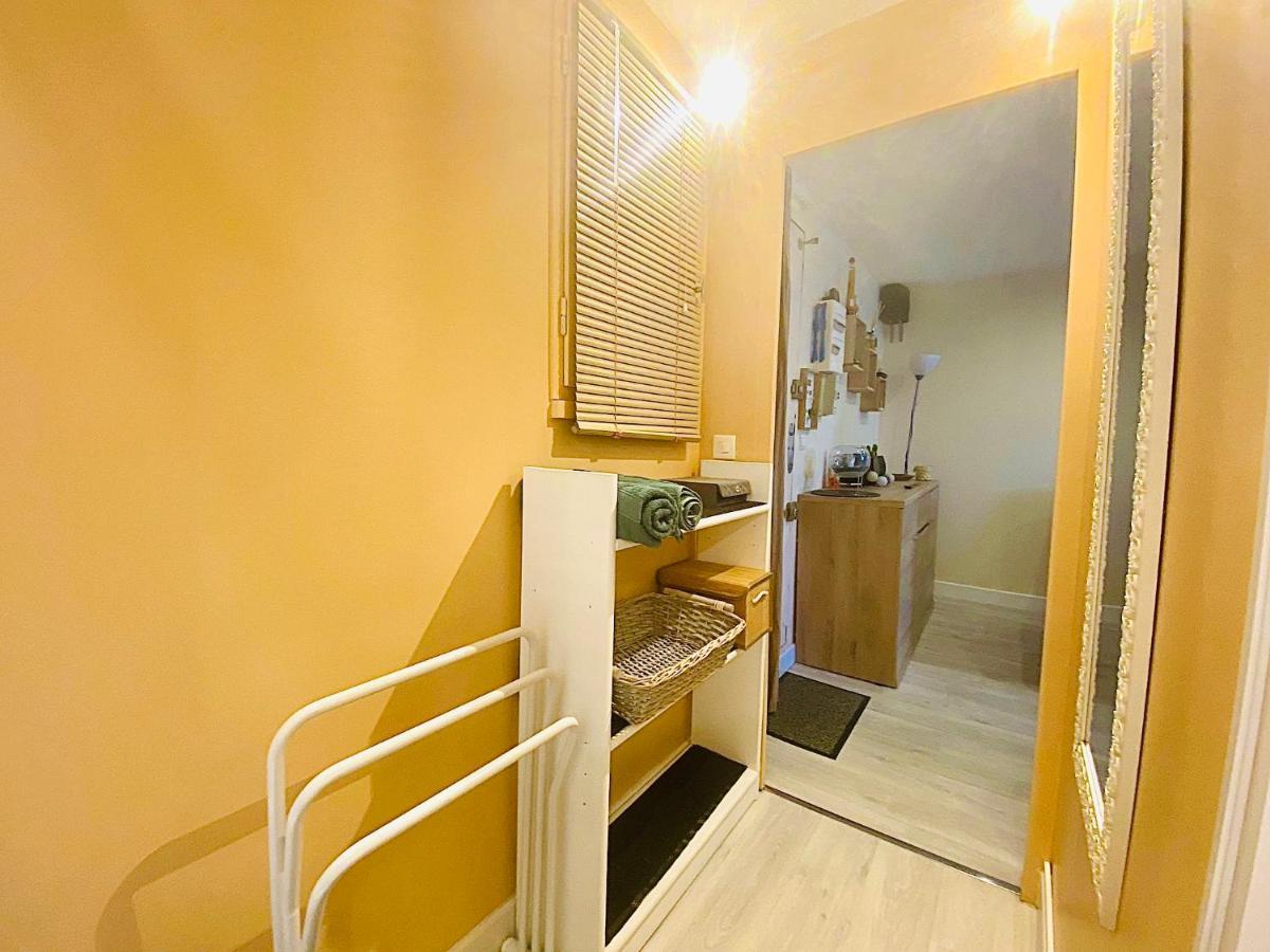Appartement Proche Mer Avec Piscine Et Parking Fleury  Extérieur photo
