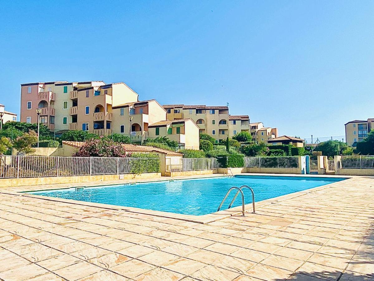 Appartement Proche Mer Avec Piscine Et Parking Fleury  Extérieur photo