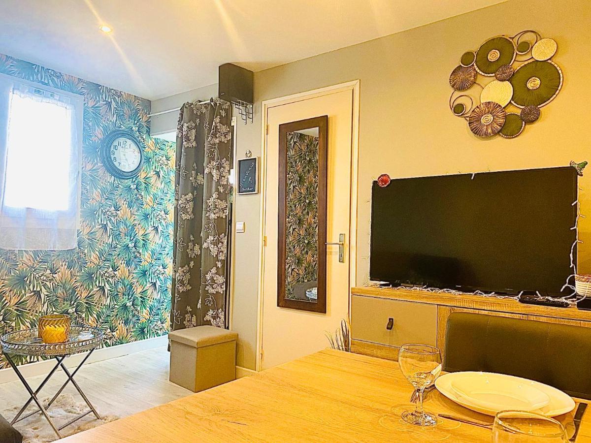 Appartement Proche Mer Avec Piscine Et Parking Fleury  Extérieur photo
